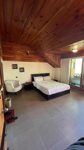 whatsapp-image-2024-08-03-at-5